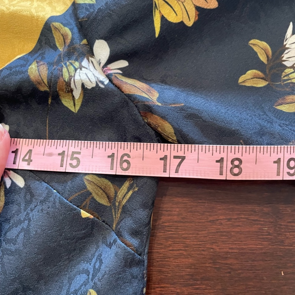 SOLD 🌟HOST PICK🌟 NWOT Ted Baker London Savanna Neck Midi Dress  size 1🍁 - Picture 6 of 6